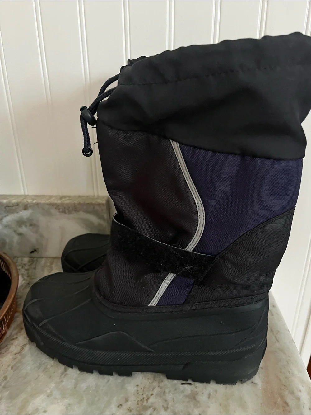 L.L. Bean Kids Black Insulated Snow Boots